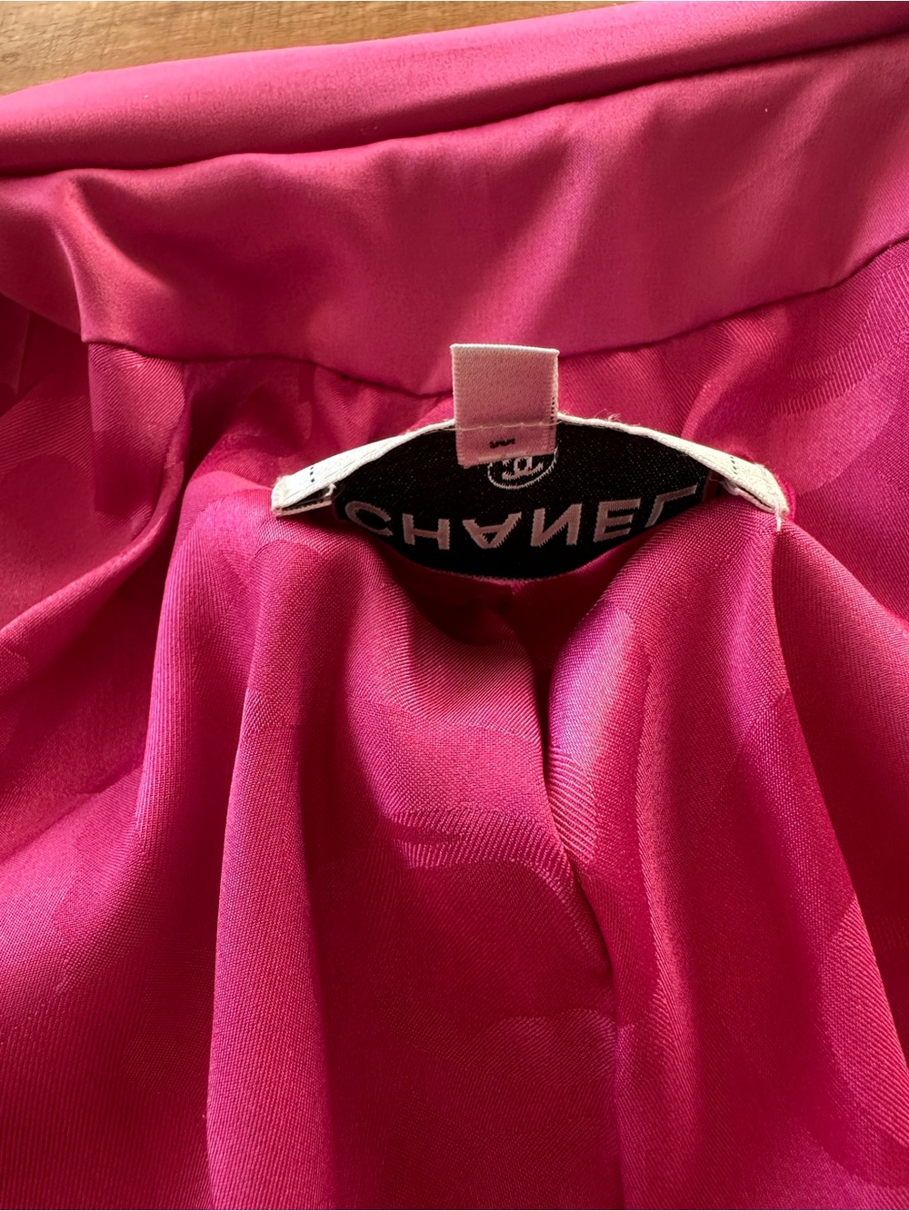 Chanel
2019 Tweed Pattern Jacket - Picture 7 of 12